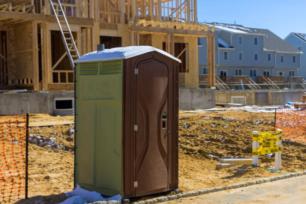 Best Porta potty delivery and setup  in Mathis, TX